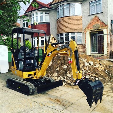 mini digger and driver hire kent|digger hire ashford kent.